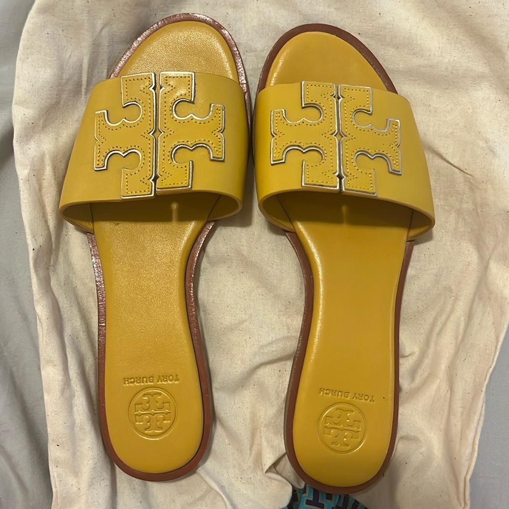 Tory Burch Double T Leather Slide sandals